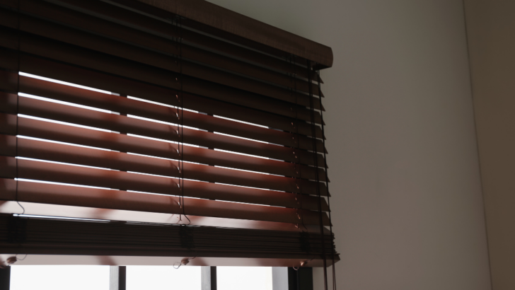 Affordable Luxury for Your Windows Elevate Your Home's Style with Faux Venetian Blinds.
