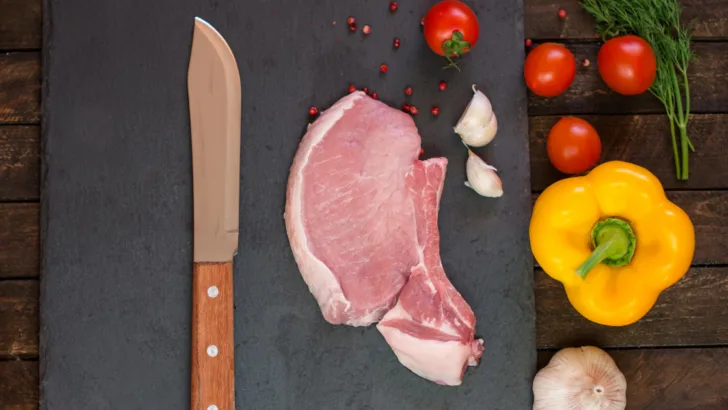 Can It Cut? Bone Edition: Analyzing Kitchen Knife Performance 